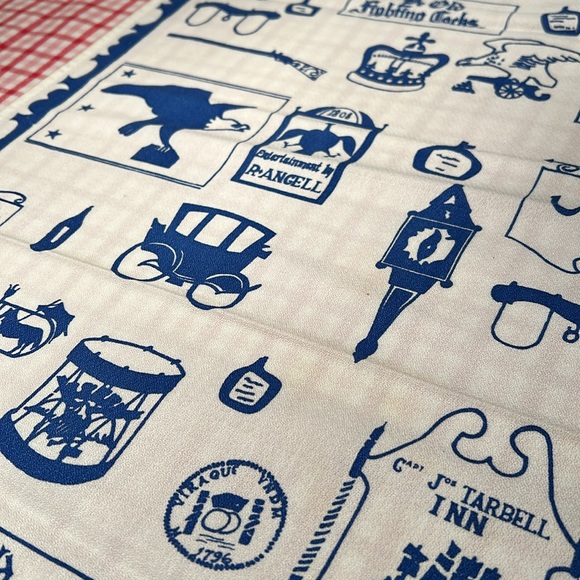 44inch by 16 inch vintage table runner Perfect condition from the 1970’s - Picture 3 of 8